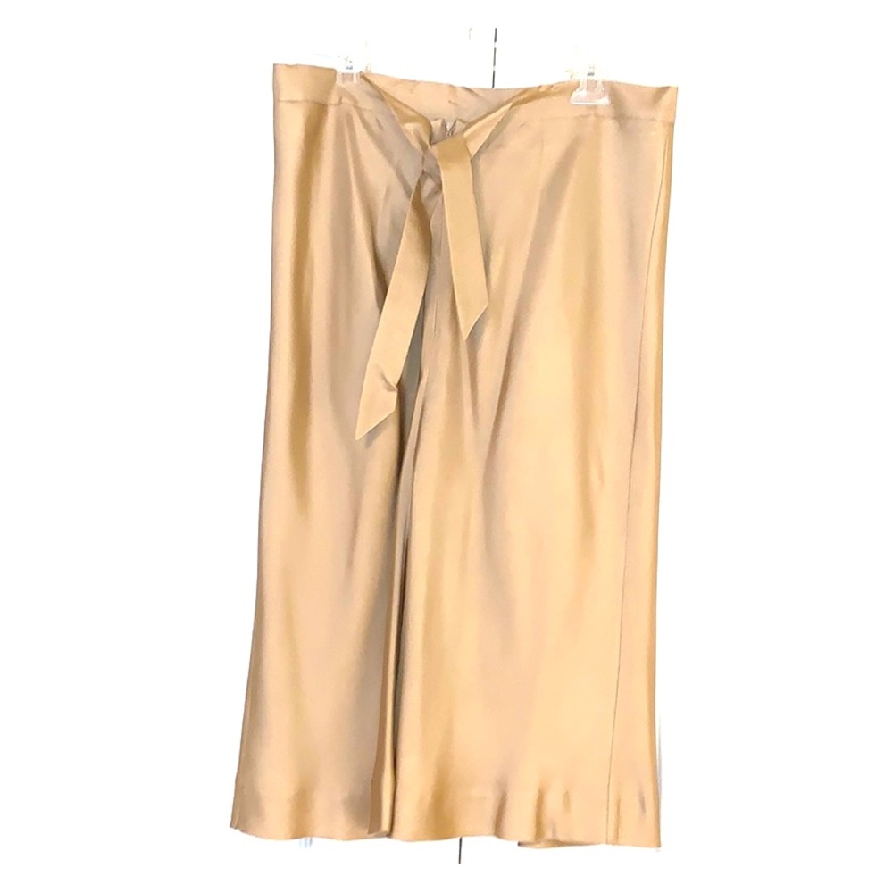 Satin like skirt